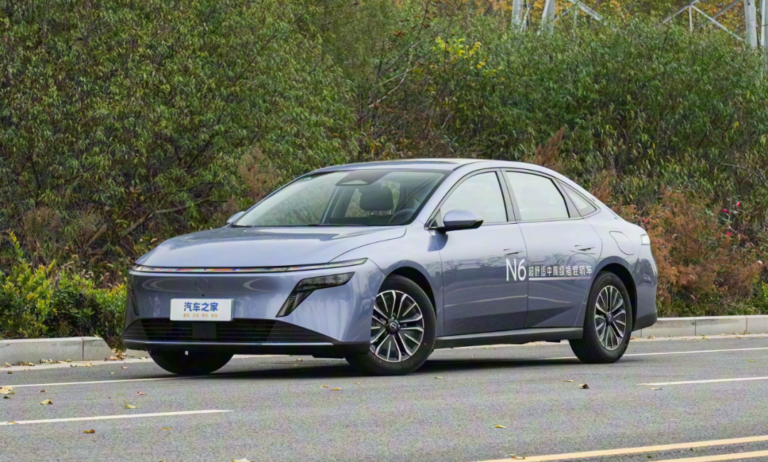 东风日产N6正式上市，标配大沙发+长续航