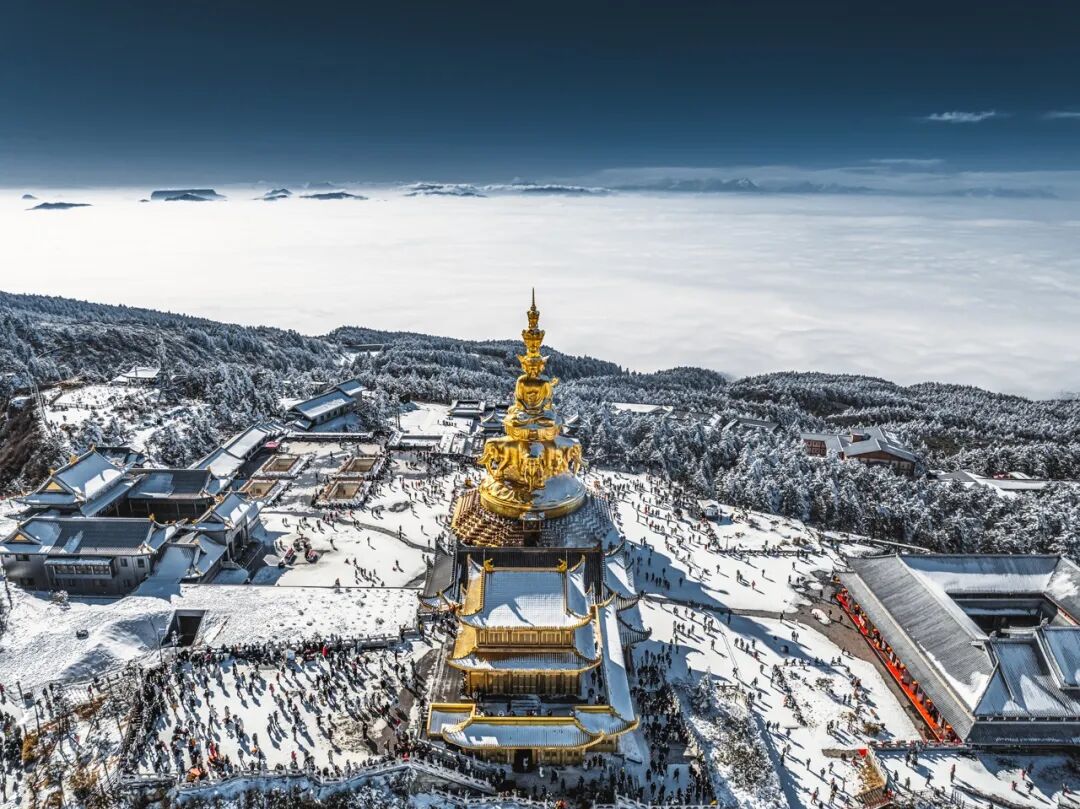 峨眉山风光。图