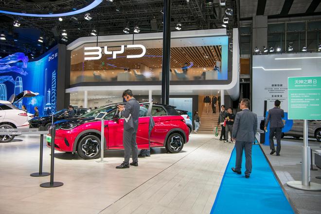 自主三强年末冲刺：比亚迪继续领跑、吉利增速最快、奇瑞出口最多