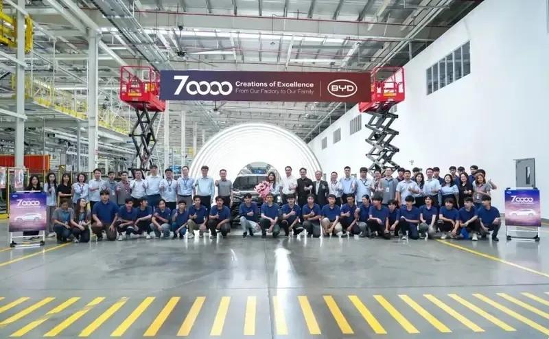 每天车闻：捷豹开除首席设计师，网传Momenta秘密赴港IPO，长城汽车11月销量13.32万辆