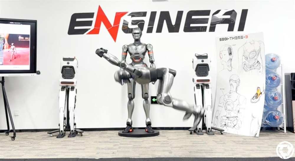 图为众擎机器人产品。资料图