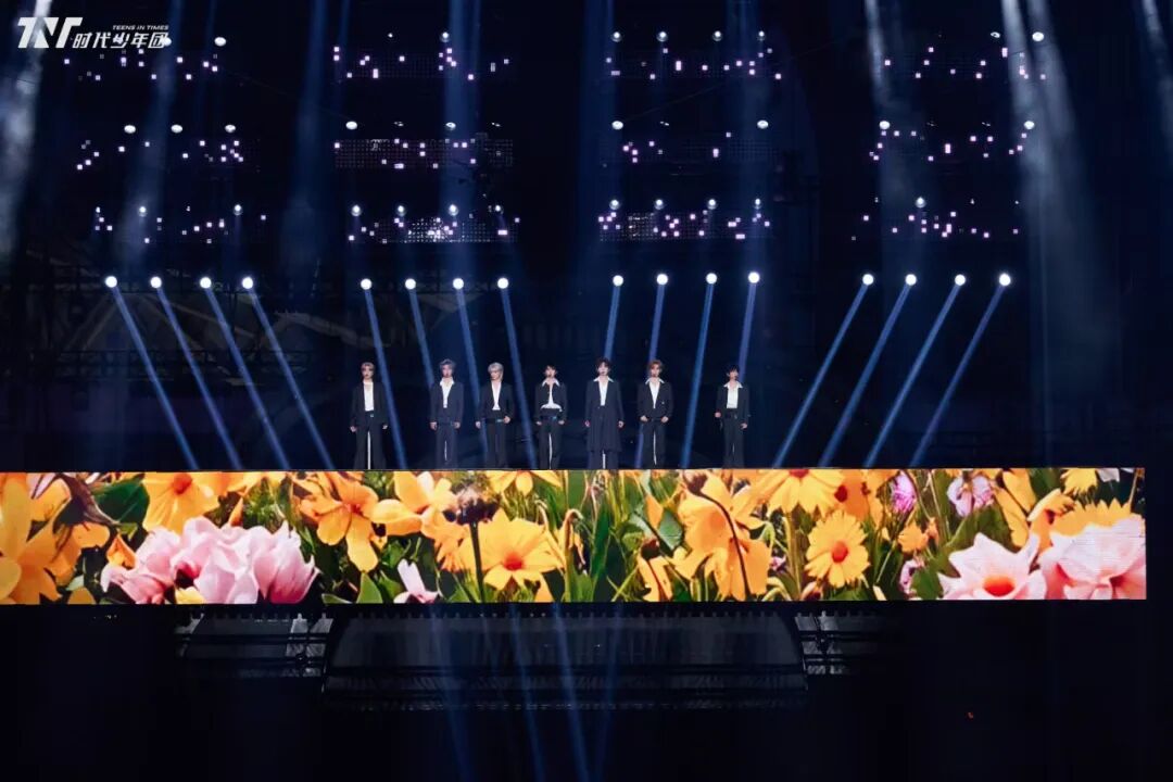 图片来源:新浪微博@时代少年团 截图