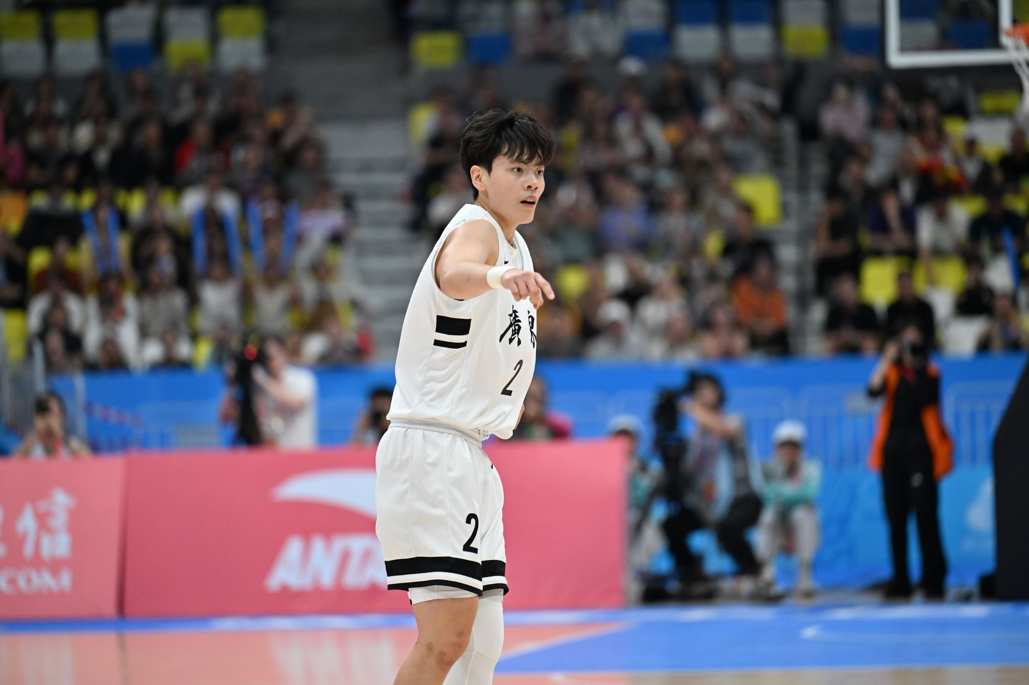 杨舒予19中14爆砍生涯新高38分 率队击败上海 刘禹彤33分7板