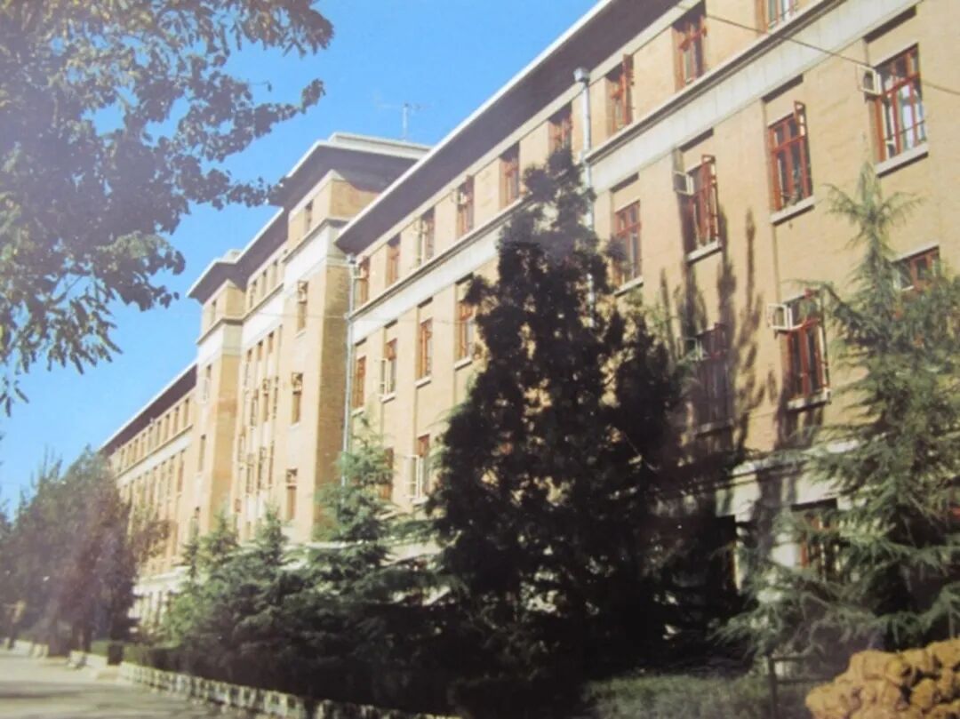 1955年建成的中国恩菲1号楼