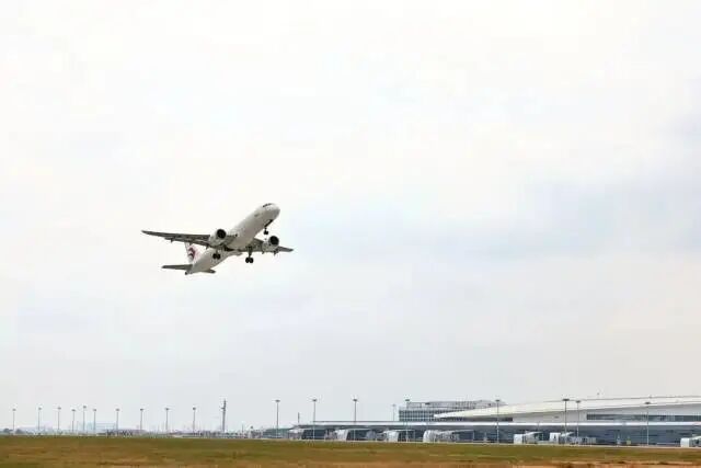 广州白云国际机场。