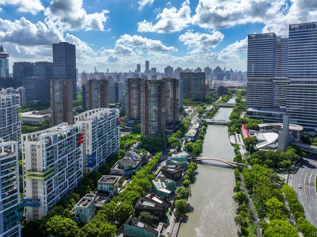 陆家嘴水环 陈梦泽摄