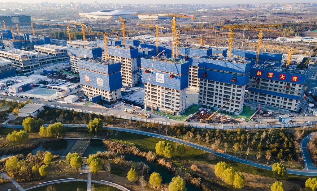 11月21日拍摄的雄安新区启动区创新坊项目施工建设现场。河北日报记者 刘光昱 摄