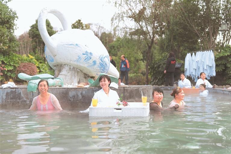 当好服务员 留下三波客