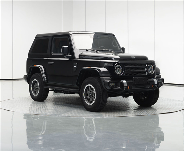 成年人的大玩具 212越野车T10申报：双门+可拆卸车顶