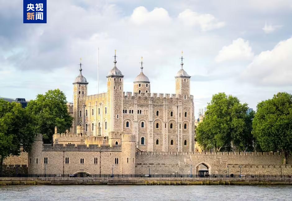 视频丨因王冠展柜遭破坏 英国伦敦塔暂时关闭