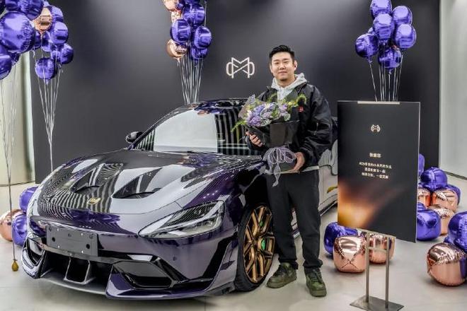 小米汽车定制服务开启交付，SU7 Ultra紫水晶亮相