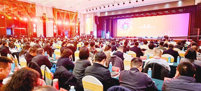 2025中医药高质量发展大会现场。茅盾摄