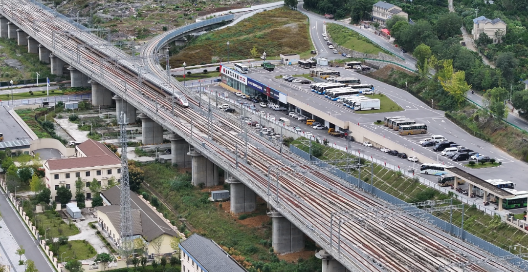 沿江高铁武宜段