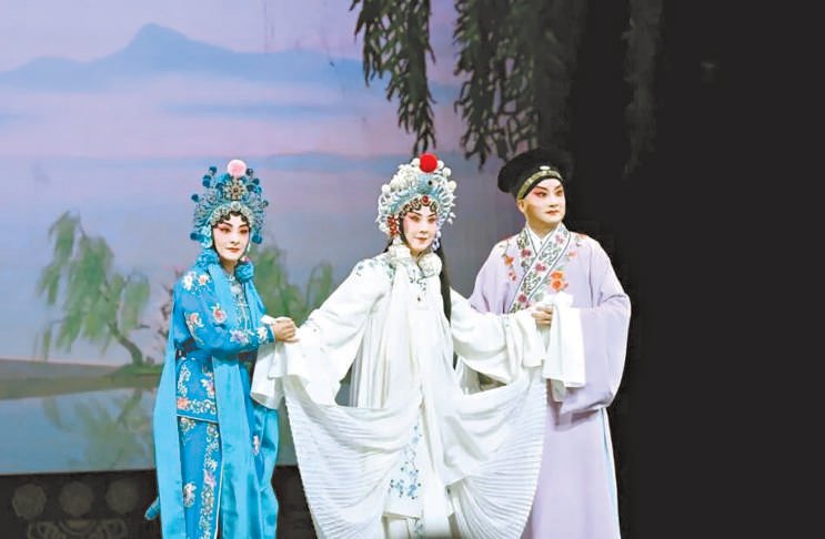 七秩风华绽长安 海派京韵醉京城