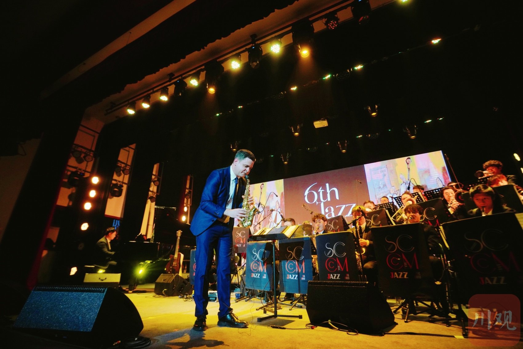 音乐家现场演奏爵士乐