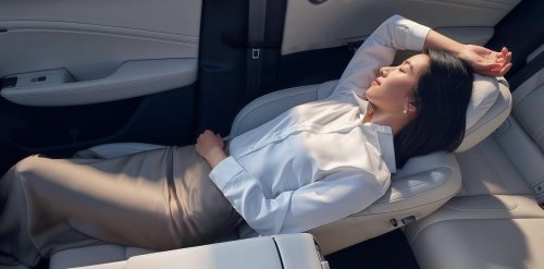 20万左右适合家用智驾好的suv推荐：红旗HS6细节诠释“物超所值”