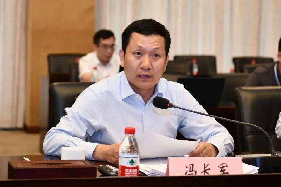 东风集团公告：提名冯长军为执行董事