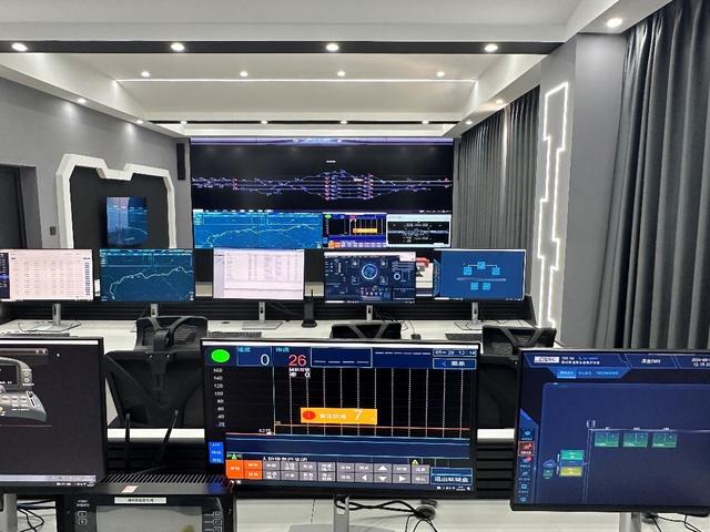 基于北斗的重载铁路列控系统（中国通号供图 央广网发）