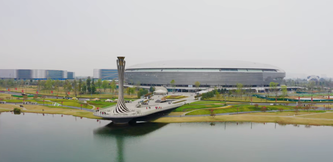 五矿钢铁参与配供的成都大运会东安湖体育场