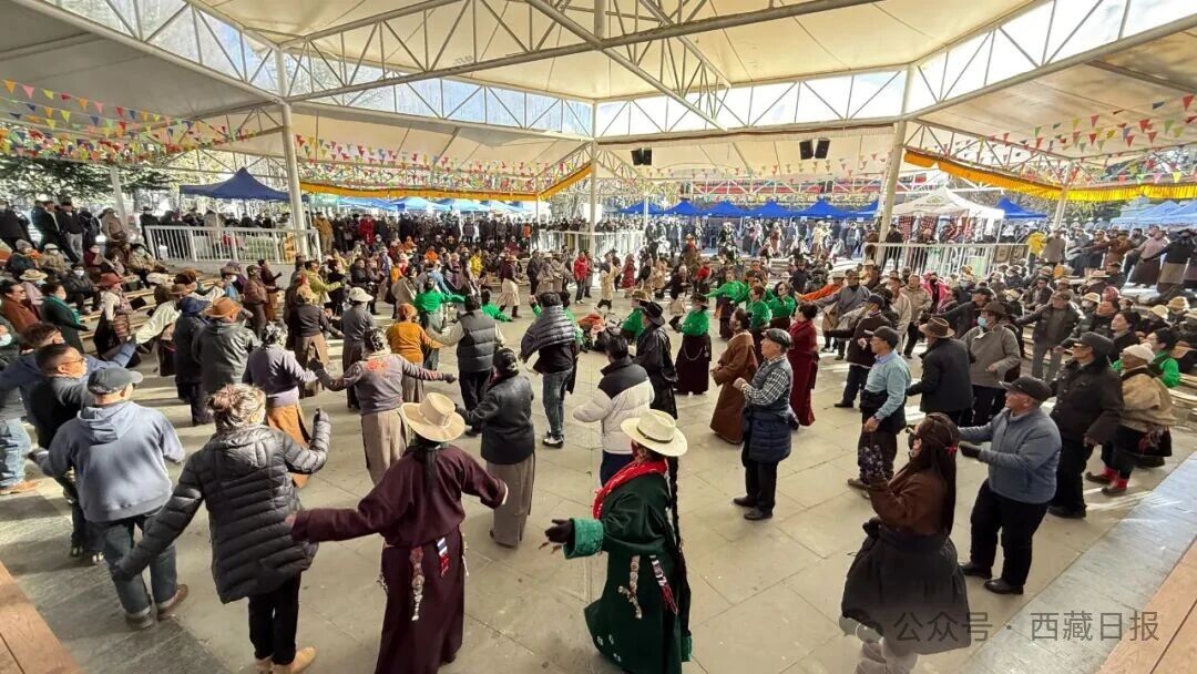 图为西藏自治区“雪域珍品·供销惠民”消费帮扶供销大集活动现场。