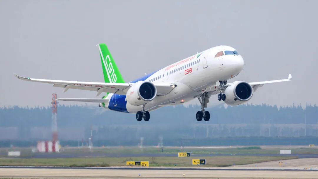 由LEAP-1C发动机提供动力装置的C919飞机