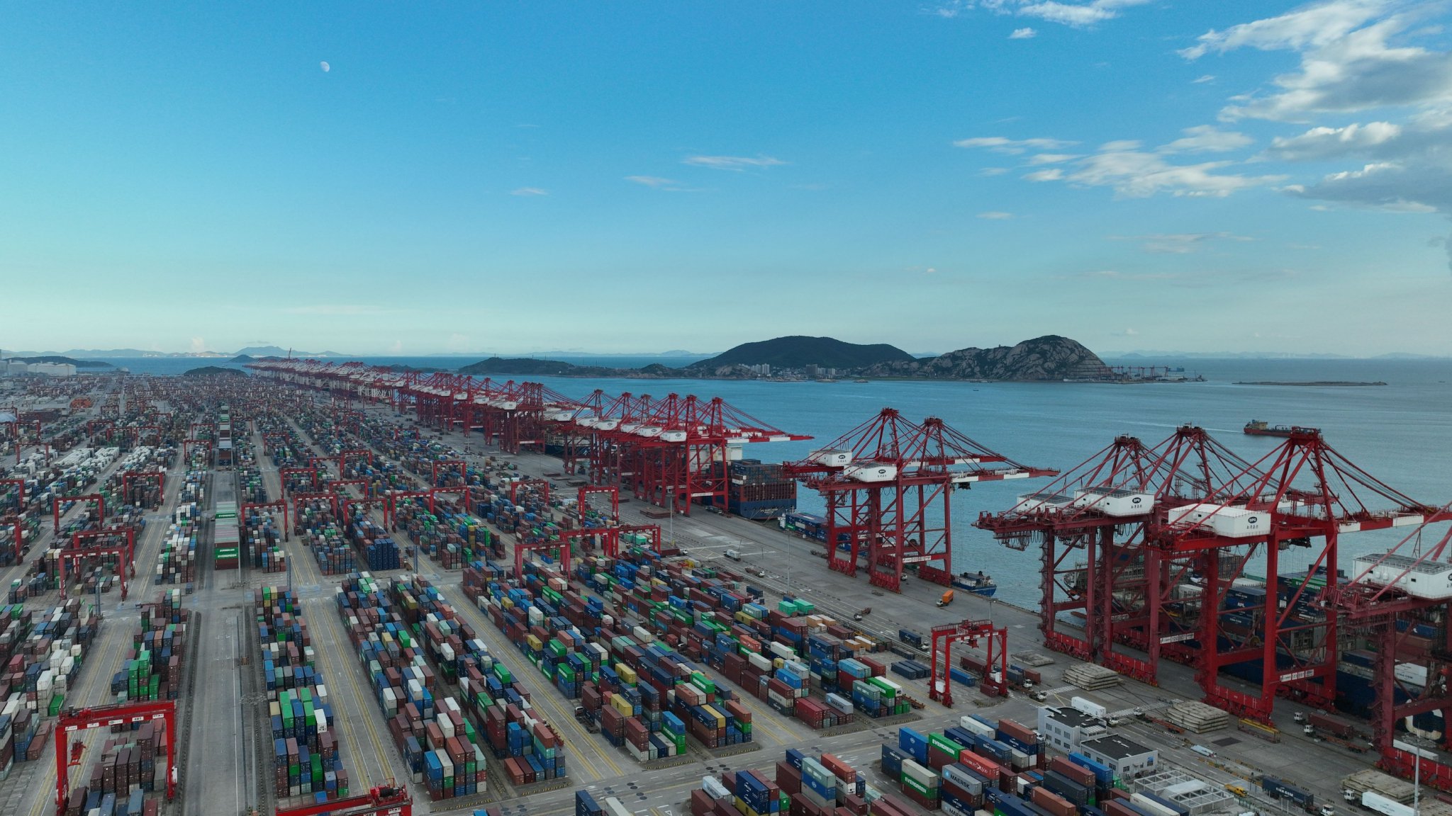 上海洋山港。上海边检洋山边检站供图