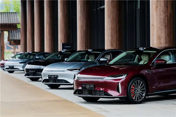 奇瑞风云A9L遭车主集体投诉：新款车加量不加价 老车主被背刺