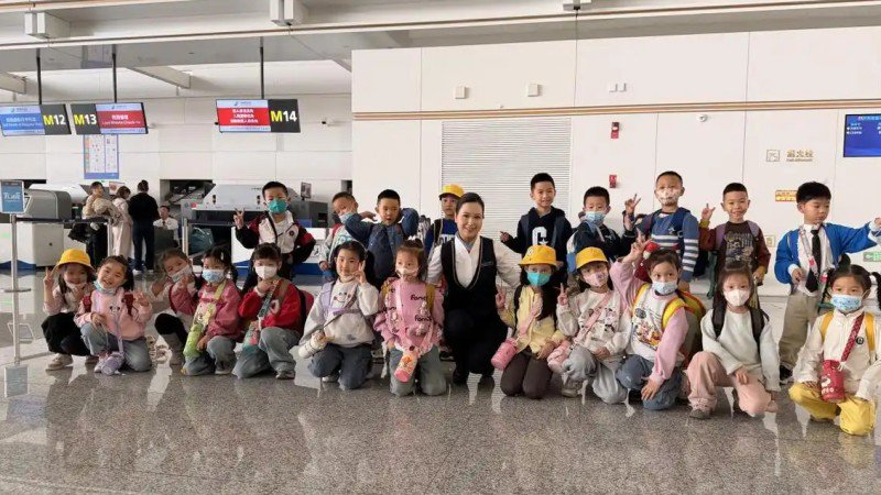 　　南航优化“无陪”儿童及团队旅客的服务流程，全面提升旅客出行体验。 南航供图