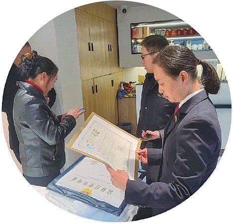 今年1月，安徽省池州市九华山风景区检察院推动市场监管局对风景区民宿进行专项检查。