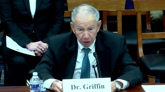 前NASA局长急死：赶紧推翻重来，中国才是对的