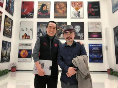 我们亦师亦友，很互补能互相依靠