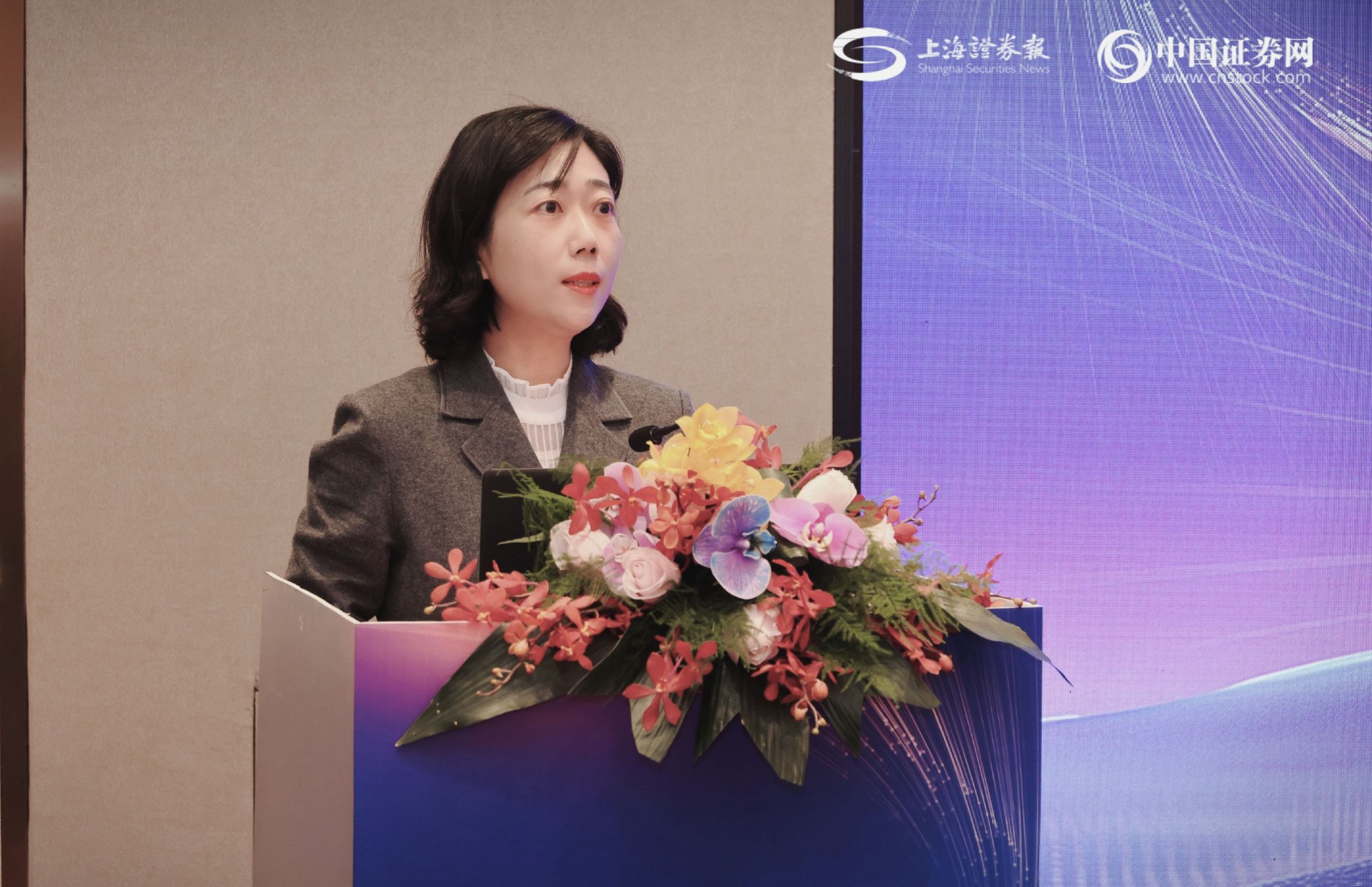 交通银行上海市分行党委委员、副行长童洁萍