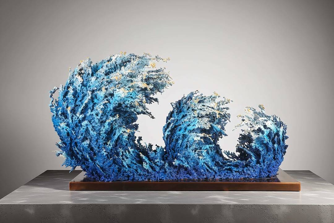 朱炳仁作品《千浪捲雪》