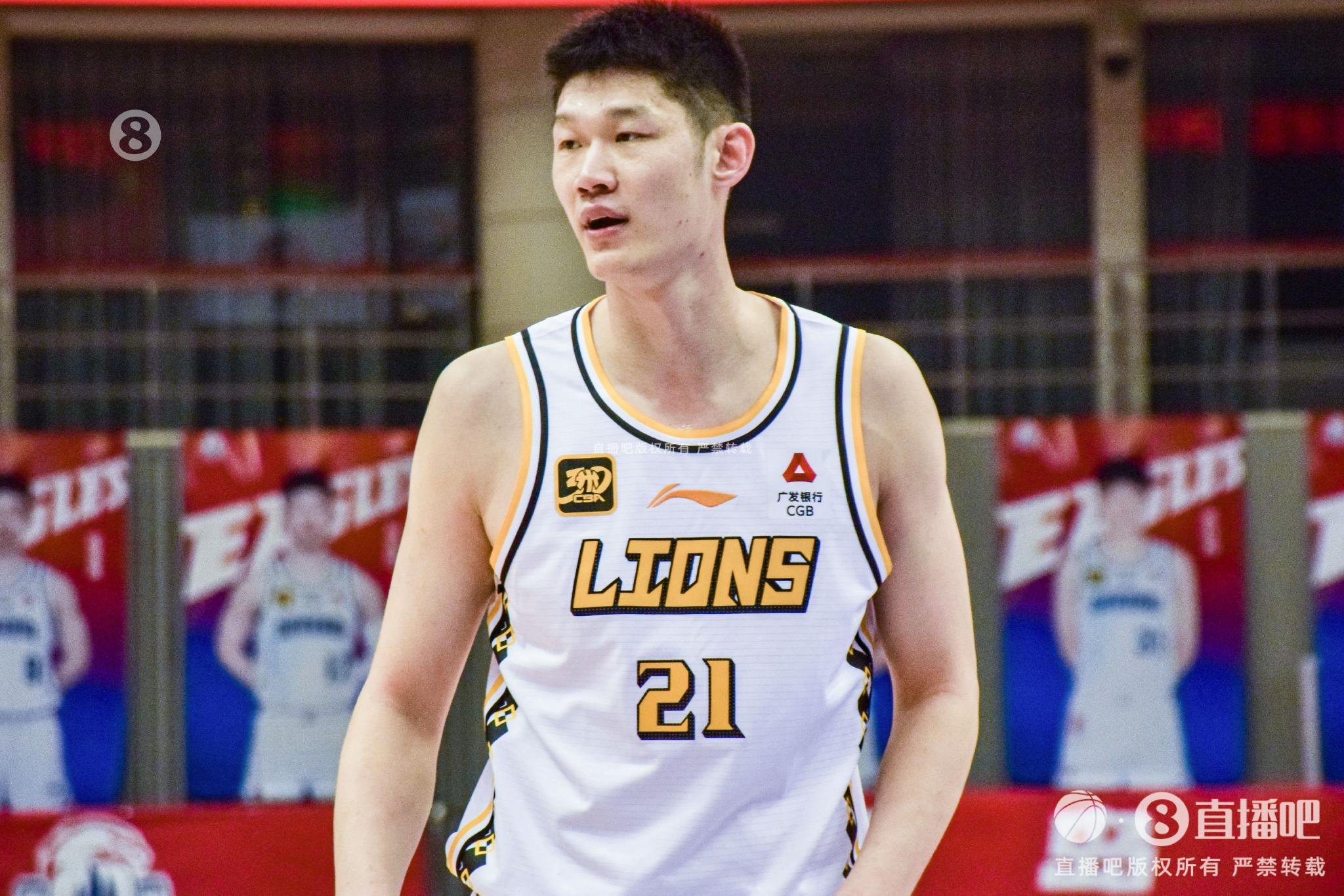 大基本功！胡金秋10投6中 拿到13分6篮板2助攻&正负值+11