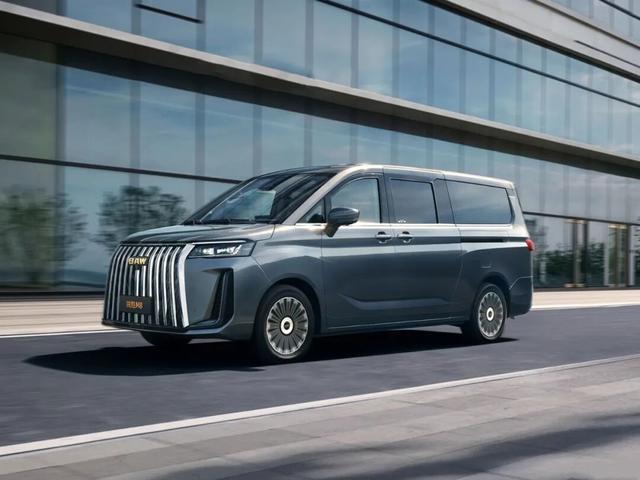 售价低至12.98万元起，锐胜M8以“三排商务舱”挑战MPV市场格局