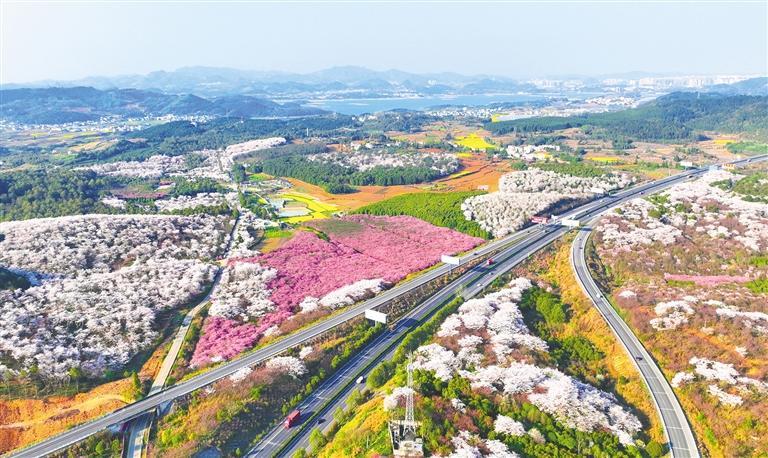 红枫湖镇美景。 代胜强 摄