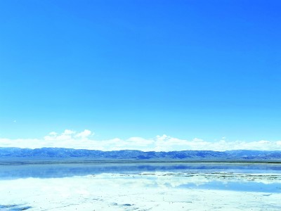 　　青海茶卡盐湖 光明日报记者李韵摄/光明图片