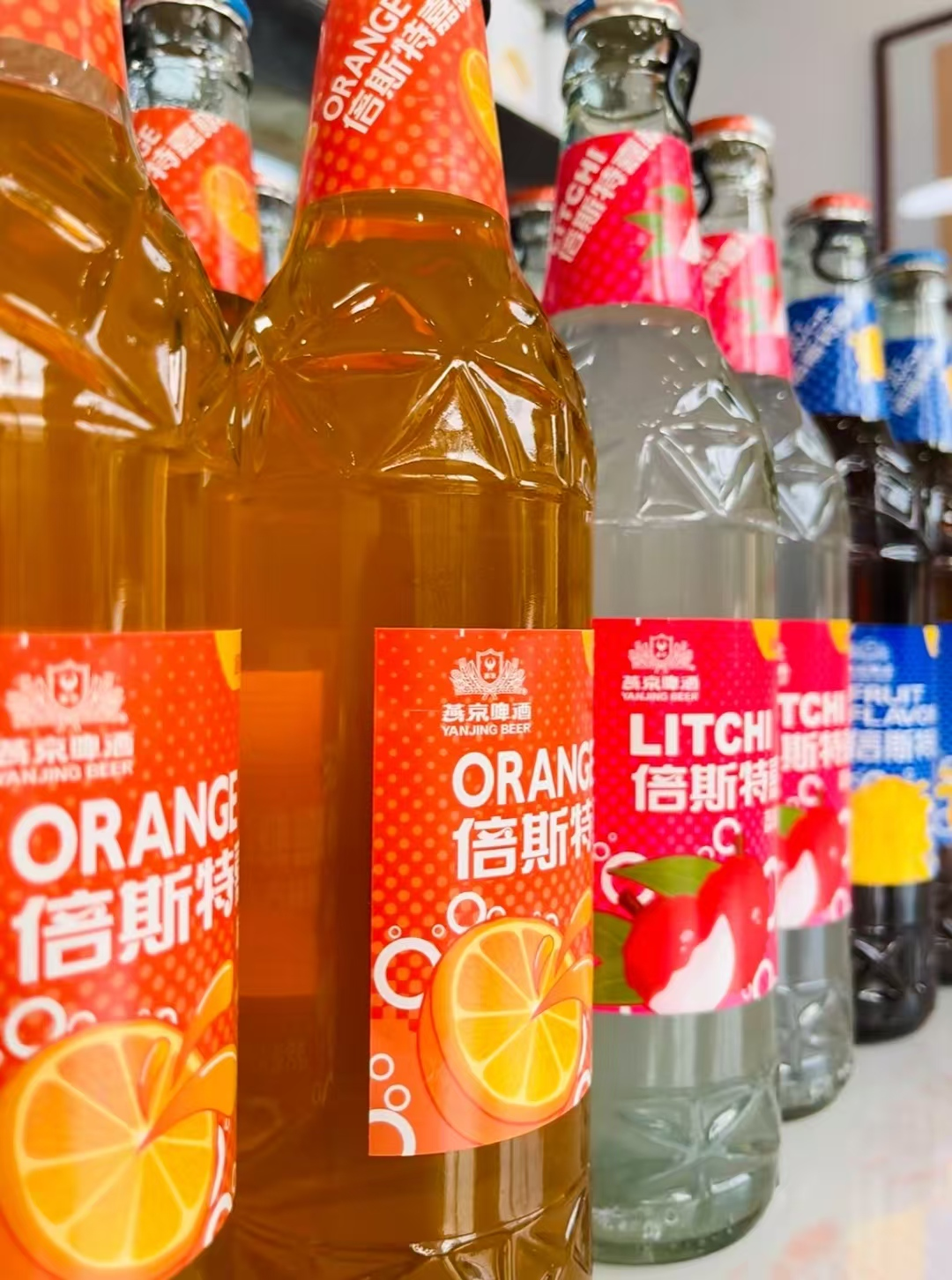 年轻人集体戒酒,让“老登”酒企的天快塌了