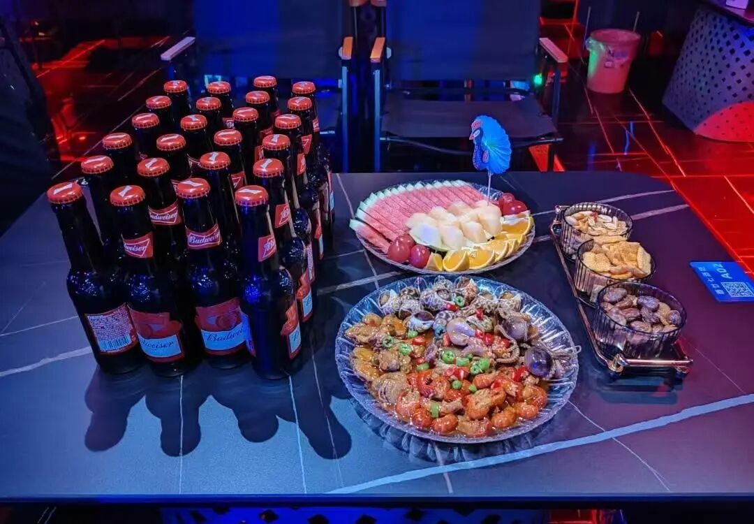 年轻人集体戒酒,让“老登”酒企的天快塌了