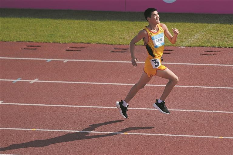 苏炳添颁奖 体育精神薪火相传