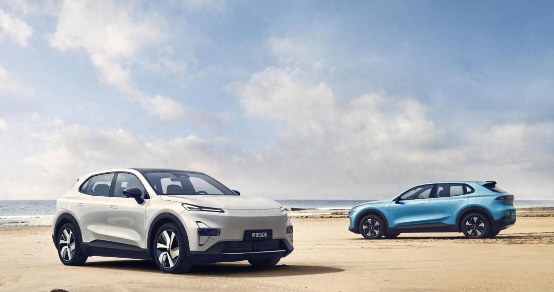 深蓝汽车拟募资61亿：长安汽车增资31亿 前10个月营收398亿亏10亿