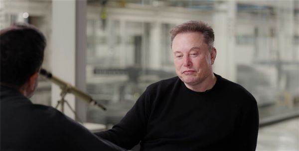 微软AI CEO盛赞马斯克：拥有改变现实的超人能力