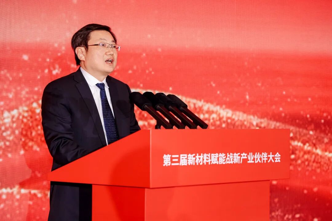 安徽省投资集团党委书记、董事长、总经理 朱策