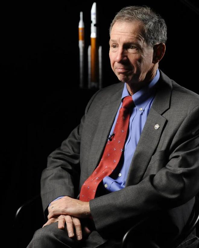 美国登月计划的吹哨人出现了