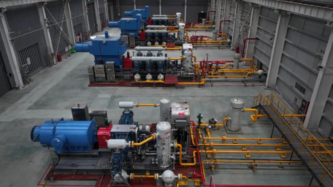 >>压缩机全景。王军善/摄