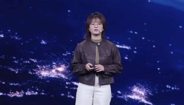 95后AI“天才少女”罗福莉走到台前，雷军能松口气了