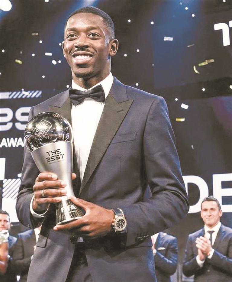 昔日“问题少年”终于登堂入世