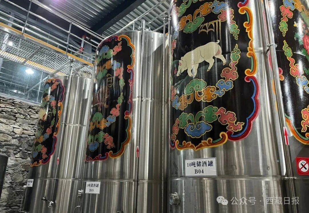 图为山南市桑日县帕竹酒庄的储酒设备。（资料图）