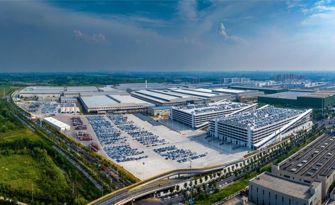 下塘镇汽车城。长丰县委宣传部供图