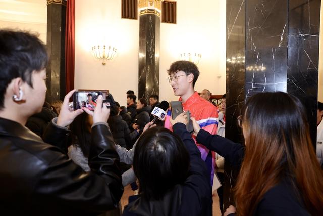 走下领奖台再攀高，覃海洋、唐钱婷、徐卓一对奥运会有怎样的展望？